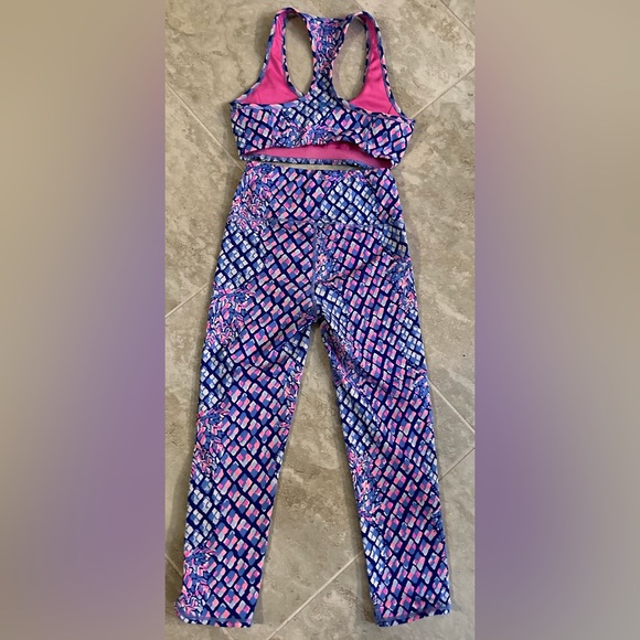 LILY PULITZER ATHLETIC SET - Picture 3 of 3